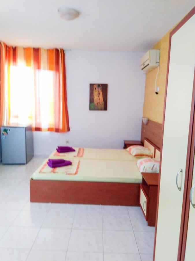 Kъща За Гости Липите Hotel Sinemoretz Buitenkant foto