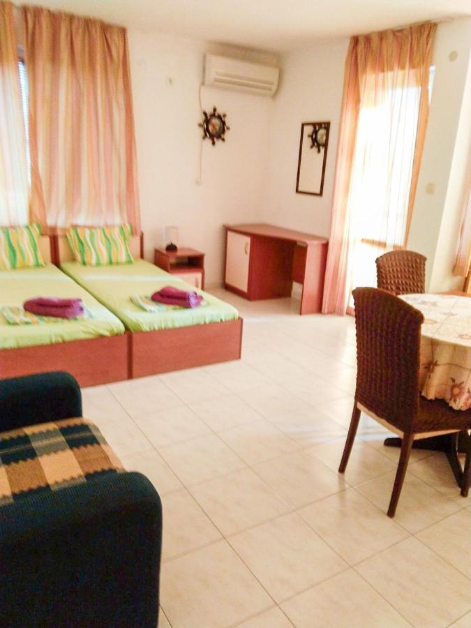 Kъща За Гости Липите Hotel Sinemoretz Buitenkant foto